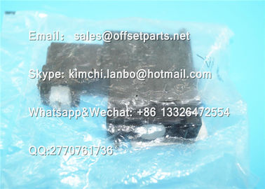 SM 74 machine M2.184.1111 4-2way valve ORIGINAL offset press printing machine spare parts supplier