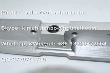 Roland Gripper Bar 1060x47mm Steel Half-Size Offset Press Printing Machine Spare Parts supplier